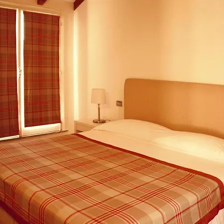Antico Verbano Aparthotel 3*
