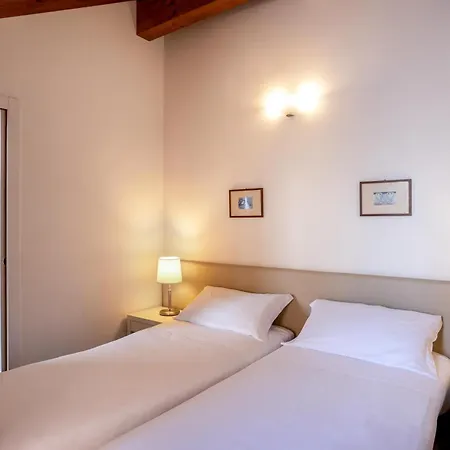 Hotel apartamentowy Antico Verbano Meina