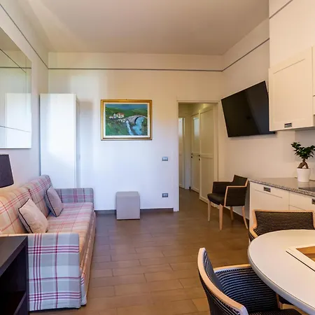 Lejlighedshotel Antico Verbano 4*